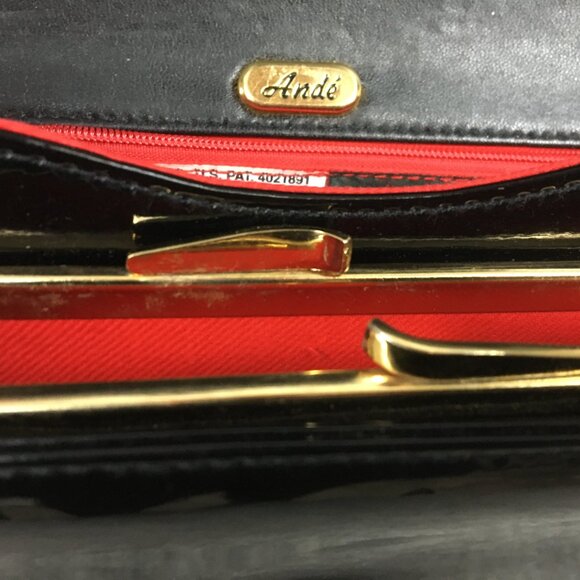 Vintage Evening Clutch Crossbody Envelope Patent Leather Quilted Black Kisslock - Picture 14 of 16